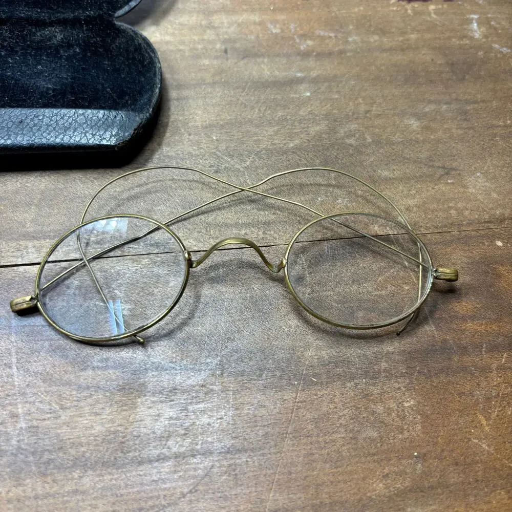 Antique Gold Wire Spectacles with Dr. Freeze Case